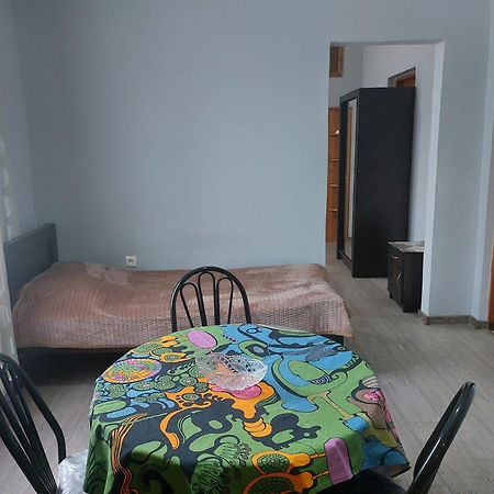 Sunny House Kobuleti Hotell Rom bilde