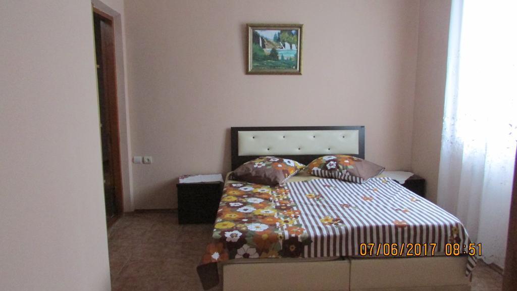 Sunny House Kobuleti Hotell Eksteriør bilde