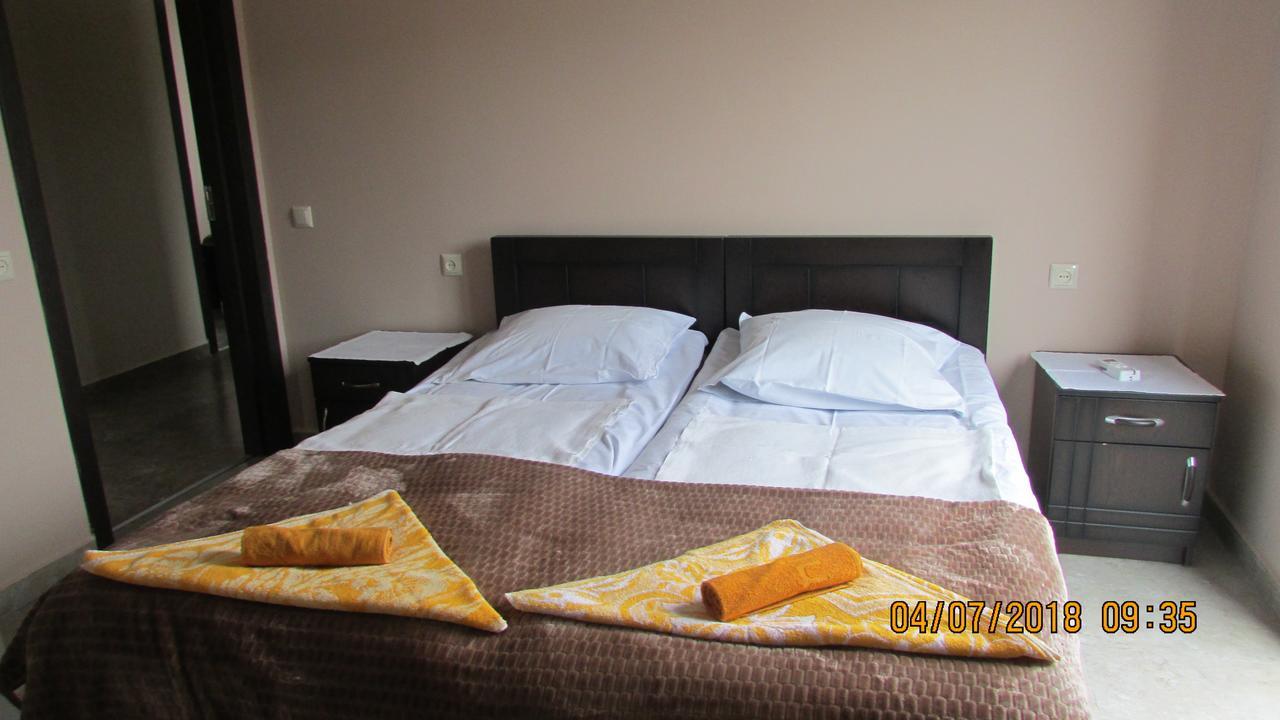 Sunny House Kobuleti Hotell Eksteriør bilde