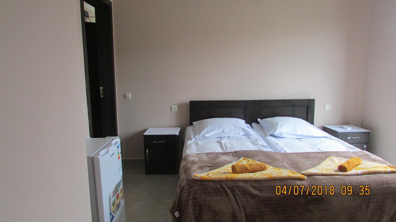 Sunny House Kobuleti Hotell Eksteriør bilde