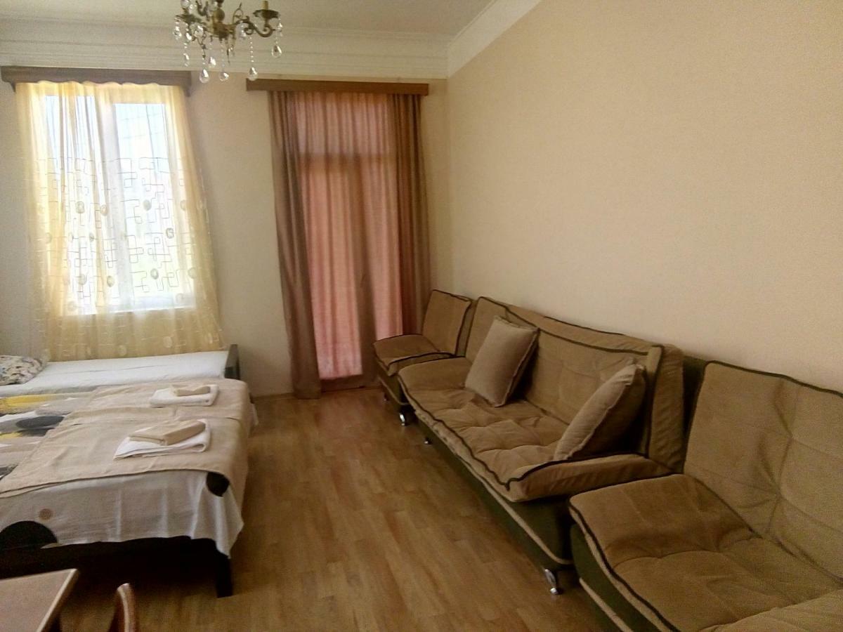 Sunny House Kobuleti Hotell Eksteriør bilde