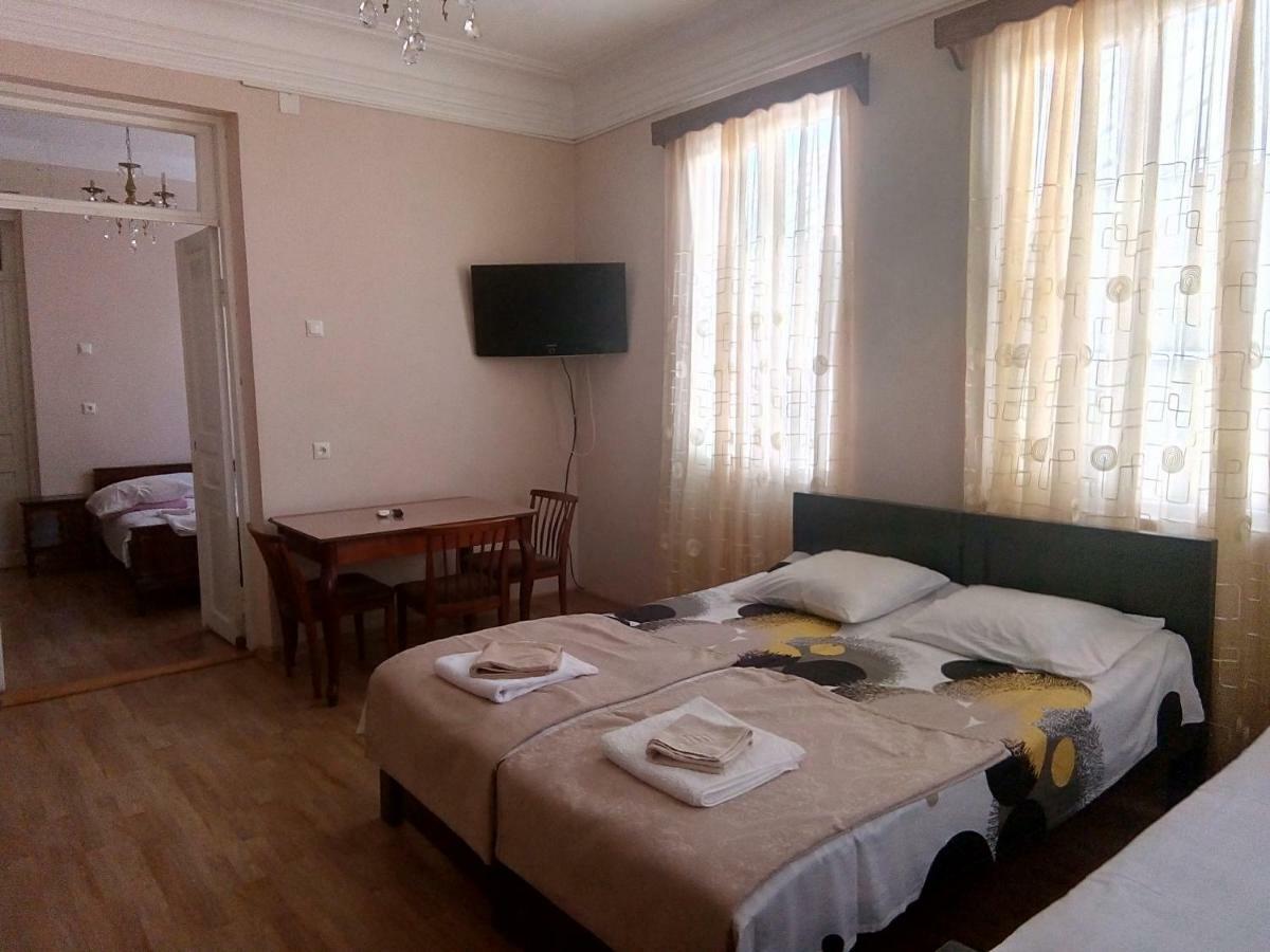 Sunny House Kobuleti Hotell Eksteriør bilde