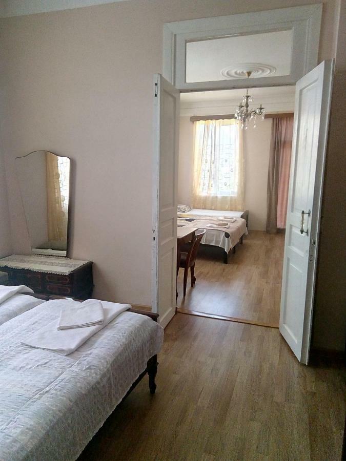 Sunny House Kobuleti Hotell Eksteriør bilde